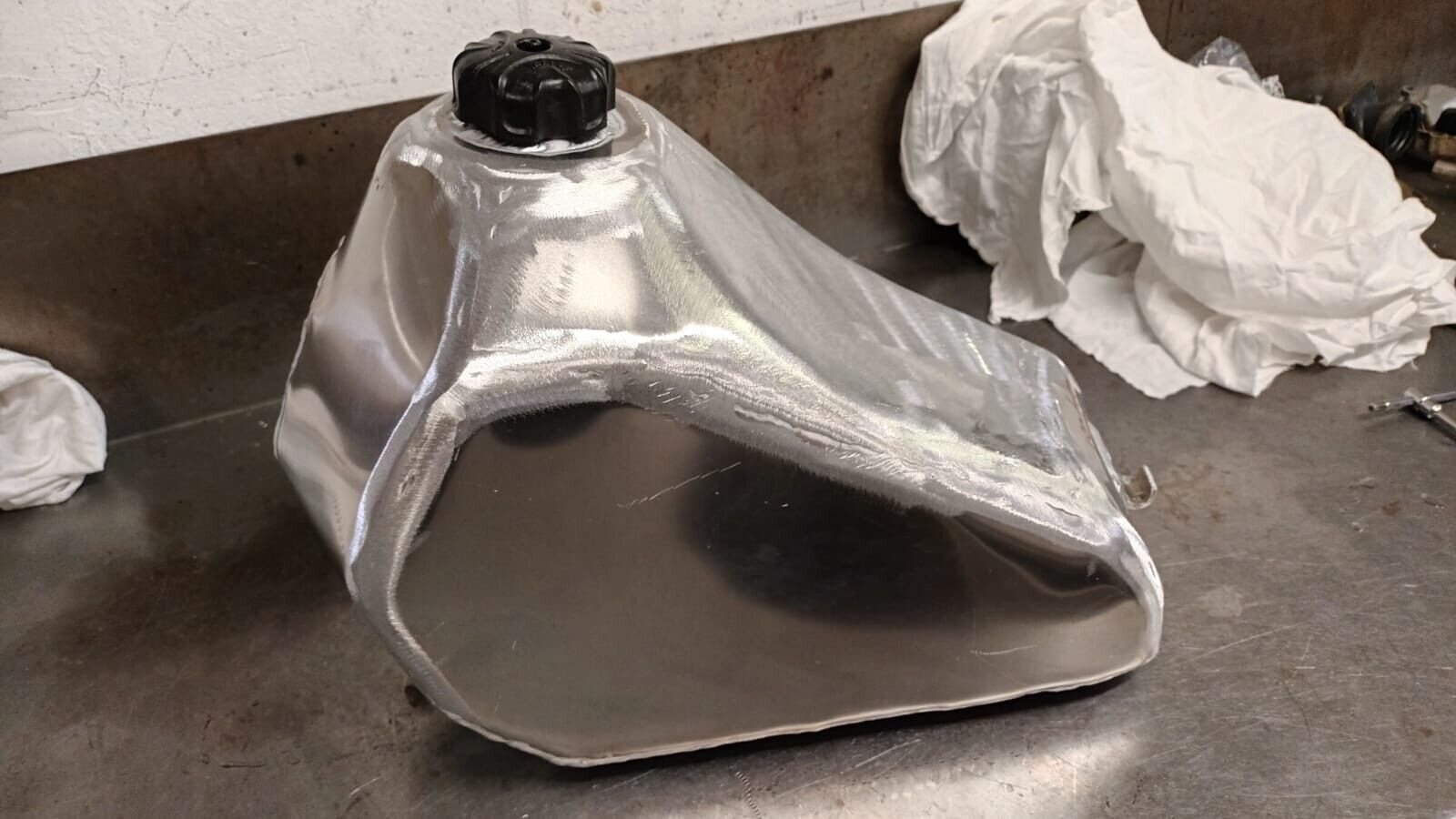 METAL WORKS FACTORY ALLOY FUEL TANK HONDA CR 480 1982 (#37-110-480-1)
